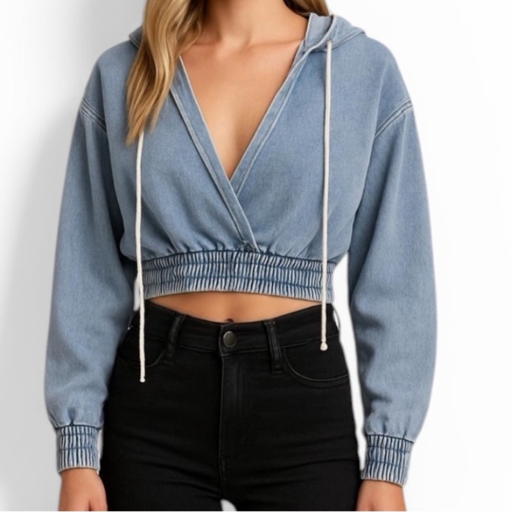 AKIRA Cropped Denim Hoodie Light Blue Wash Deep V Neck Elastic Waist Cuffs Sz S